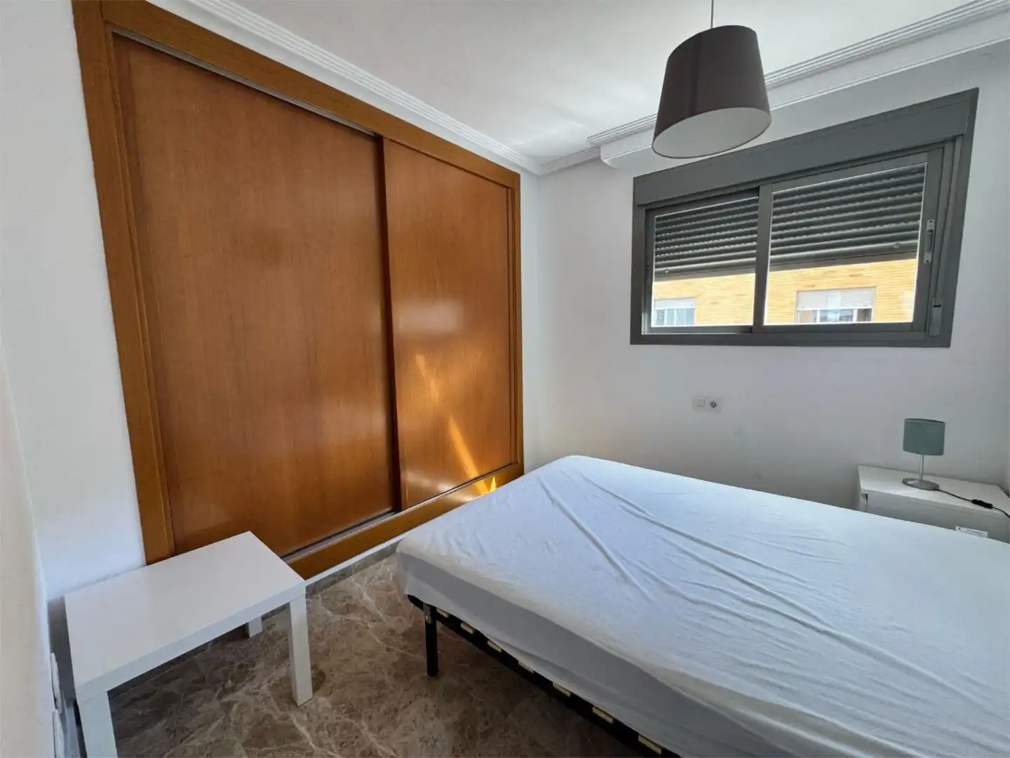 Ático en venta en Calle María Casares, 3, El Cónsul - Ciudad Universitaria - El Romeral Habitación de Ático en venta en Málaga con Aire acondicionado, Calefacción y Jardín privado