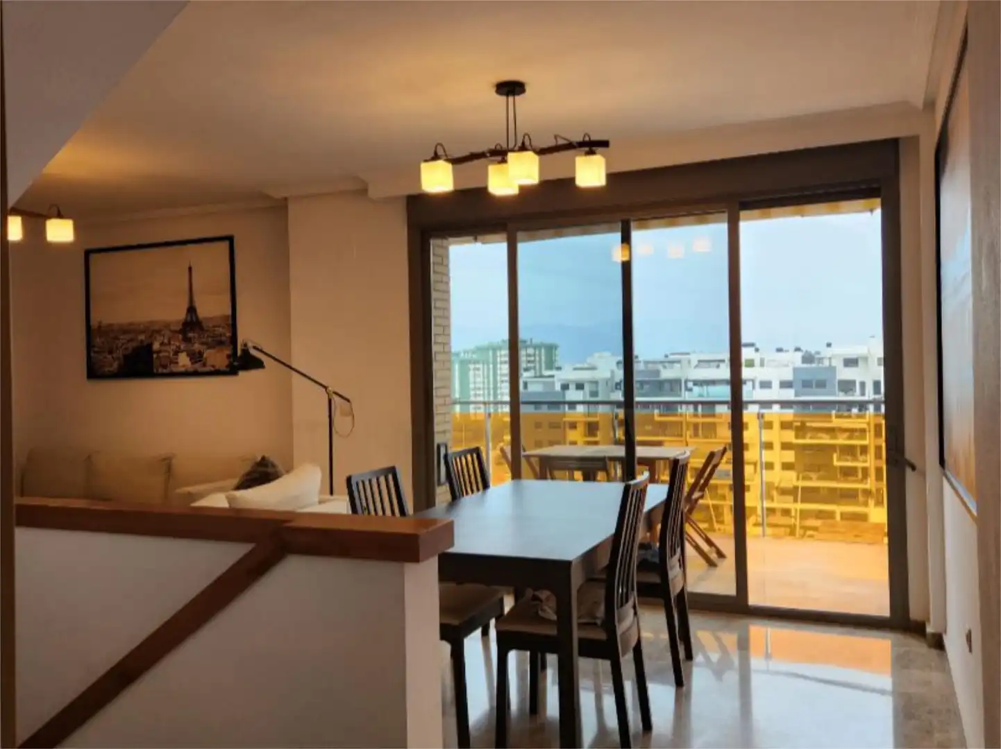 Ático en venta en Calle María Casares, 3, El Cónsul - Ciudad Universitaria - El Romeral Comedor de Ático en venta en Málaga con Aire acondicionado, Calefacción y Jardín privado