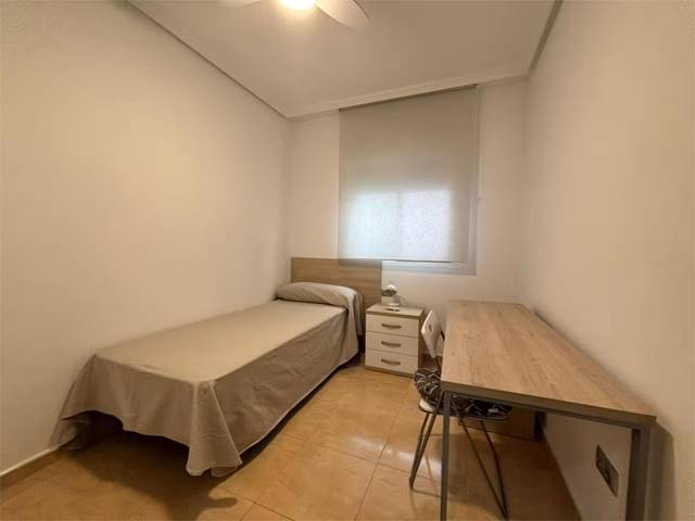 Piso en Alquiler en Avenida General, 39 en Casco Histórico de Barajas