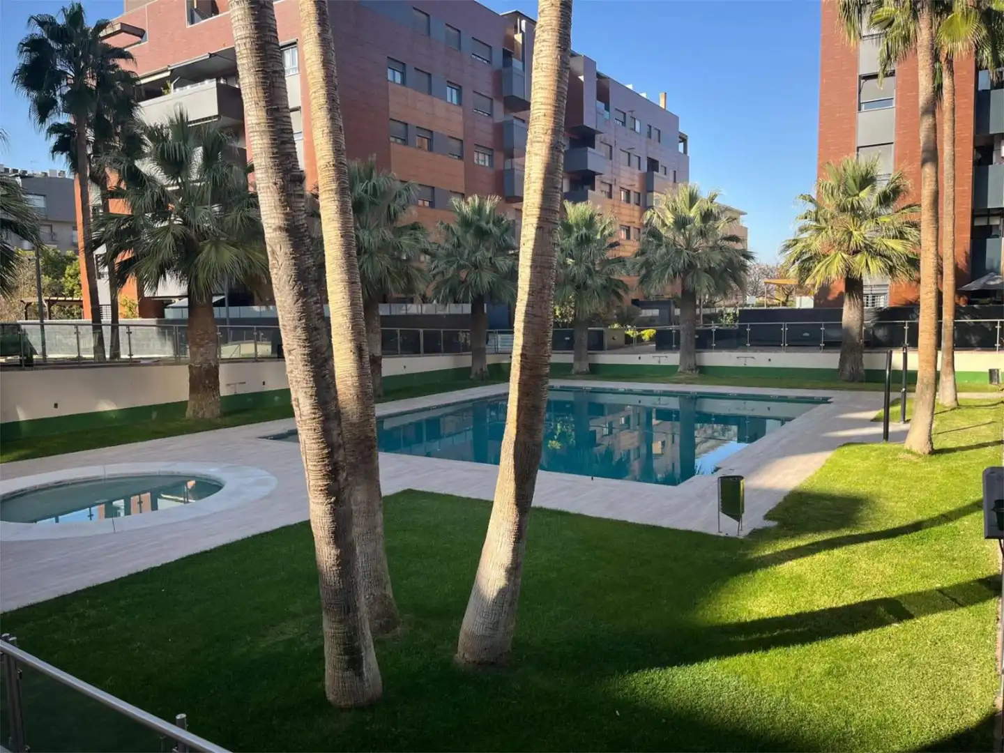 Piso de alquiler en Calle Emir, 17, Parque Lagos Piscina de Piso de alquiler en Granada con Aire acondicionado, Calefacción y Parquet