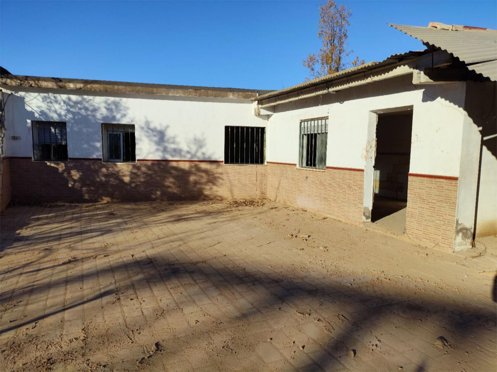 Casa o xalet en venda a Calle Chiva, 136, Cheste Vista exterior de Casa o xalet en venda en Cheste amb Terrassa