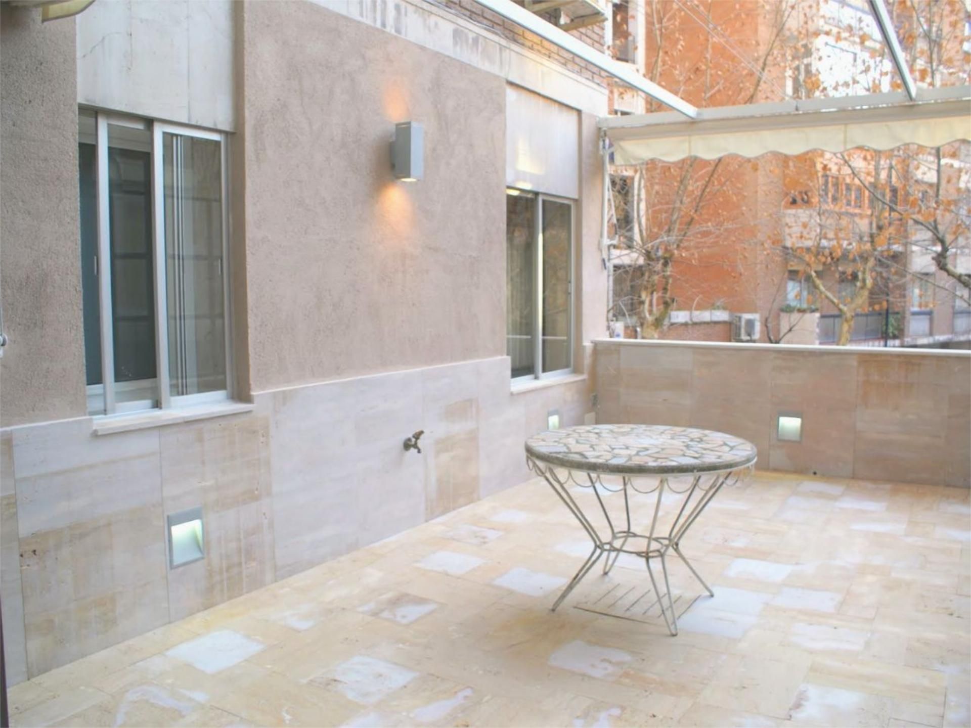 Flat for sale in Calle de Santa Engracia, 135, Ríos Rosas - Nuevos Ministerios Terrace of Flat for sale in Madrid Capital