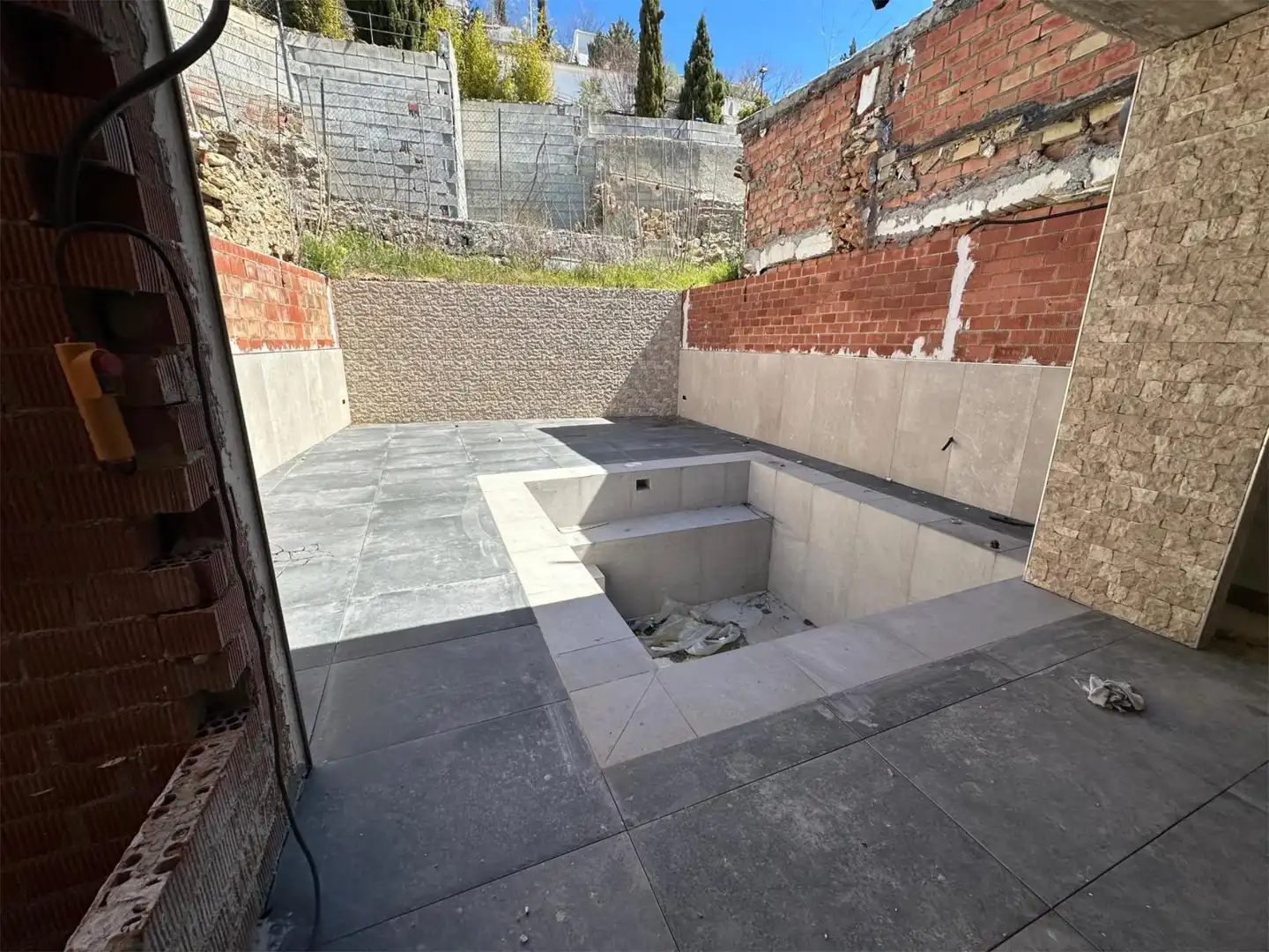 Casa adosada en venda a Calle Corredera, 33, Alcalá la Real Piscina de Casa adosada en venda en Alcalá la Real amb Aire condicionat, Calefacció i Terrassa