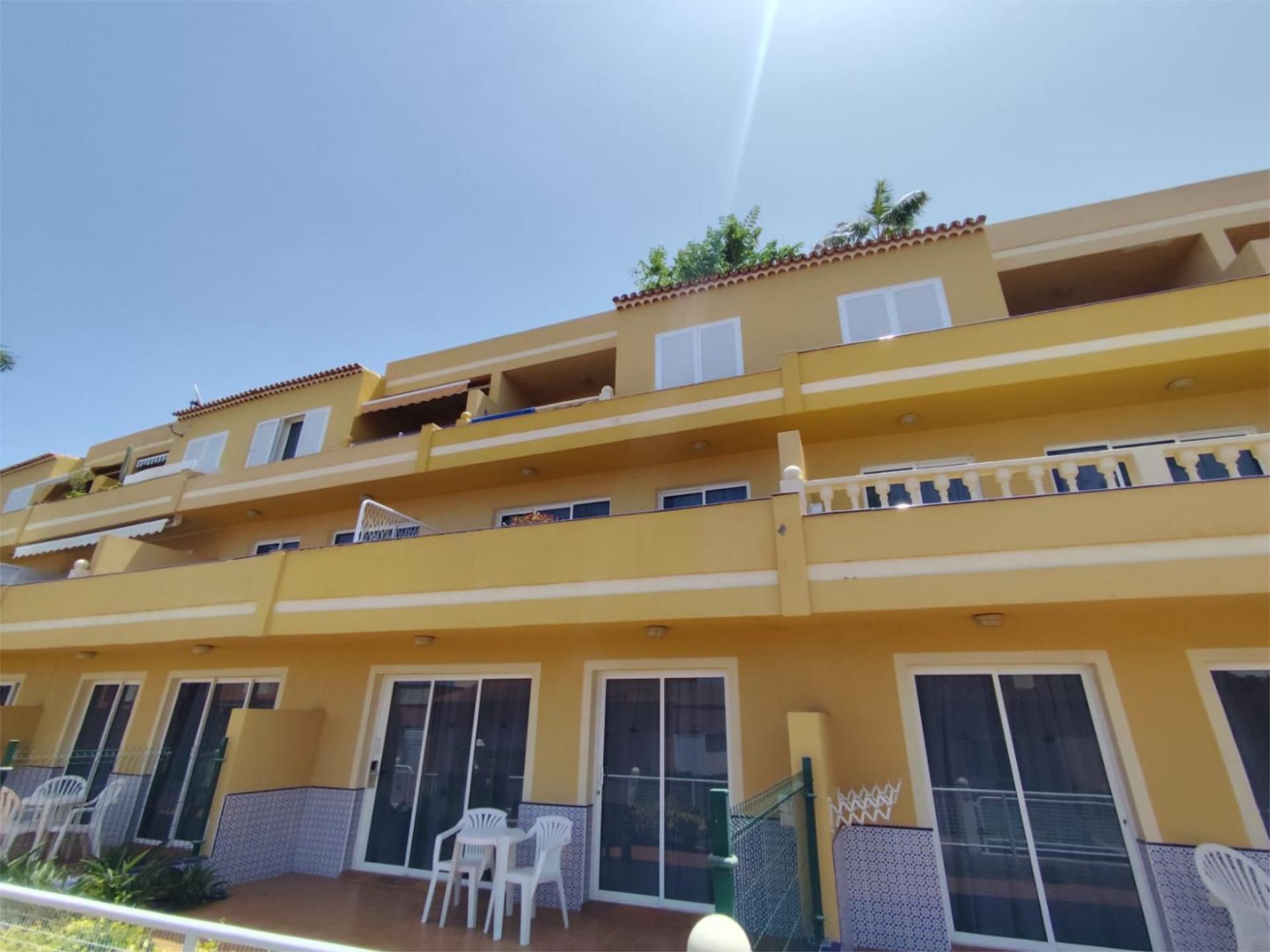 Apartment for sale in Calle Bicacarera, 21, La Quinta Exterior view of Apartment for sale in Santa Úrsula with Terrace and Swimming Pool