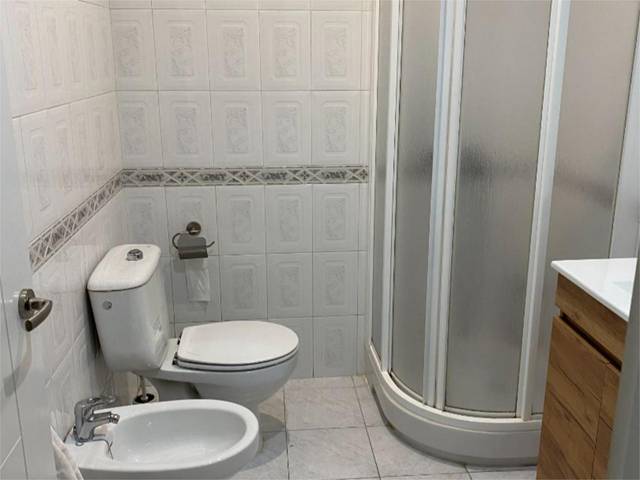 Piso en Alquiler en Calle Leiria, 37 en Triana Este