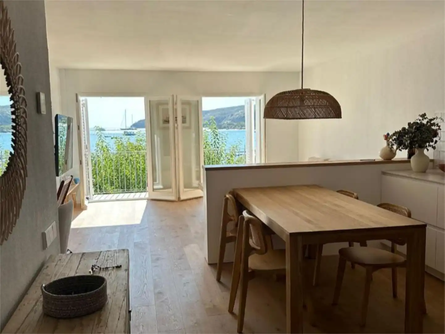 Apartamento en venta en Plaça del Passeig, 10, Cadaqués Comedor de Apartamento en venta en Cadaqués con Aire acondicionado y Balcón