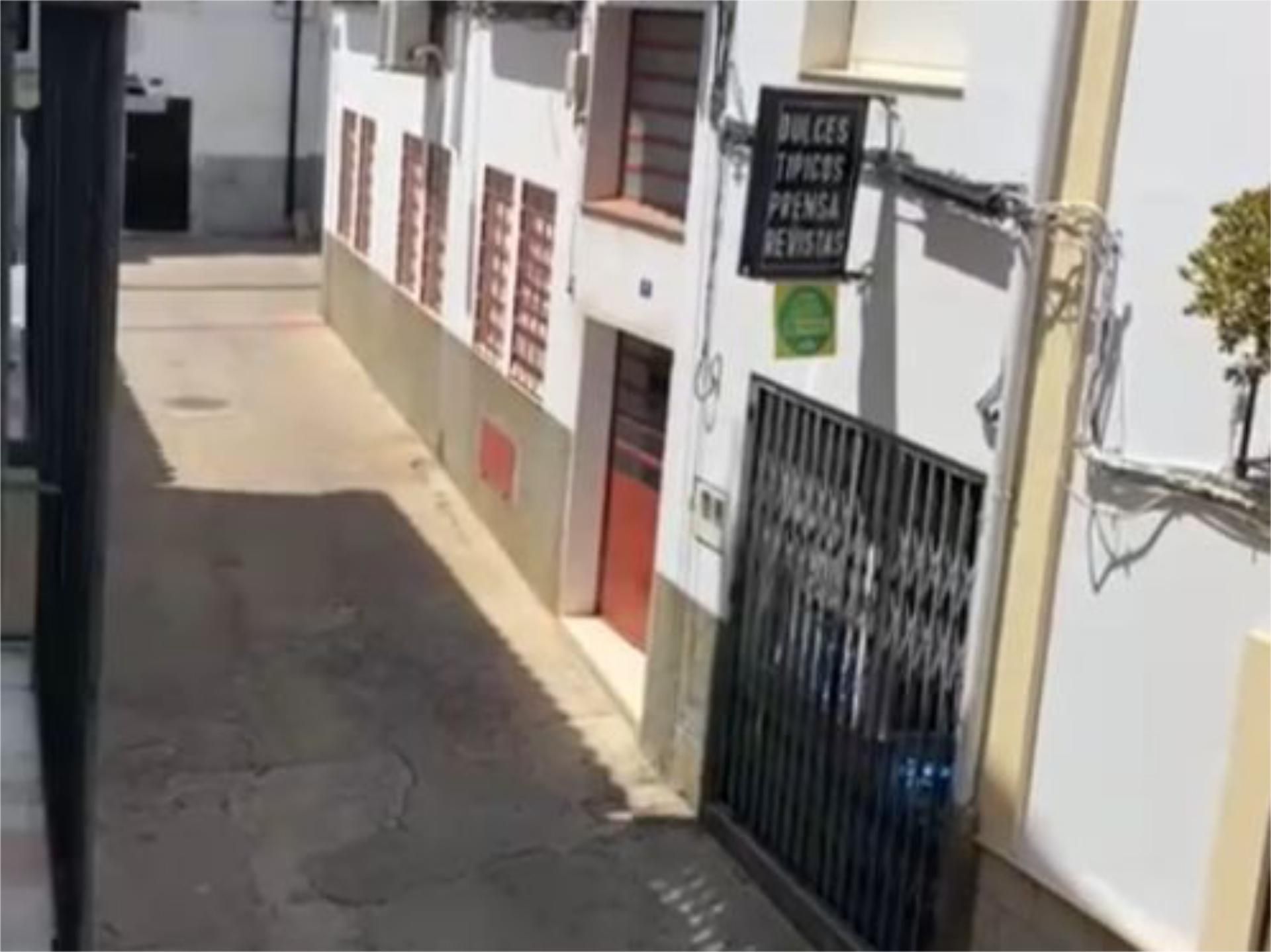 Pis en venda a Calle Puente, 3, Serradilla Aparcament de Pis en venda en Serradilla amb Calefacció, Terrassa i Traster