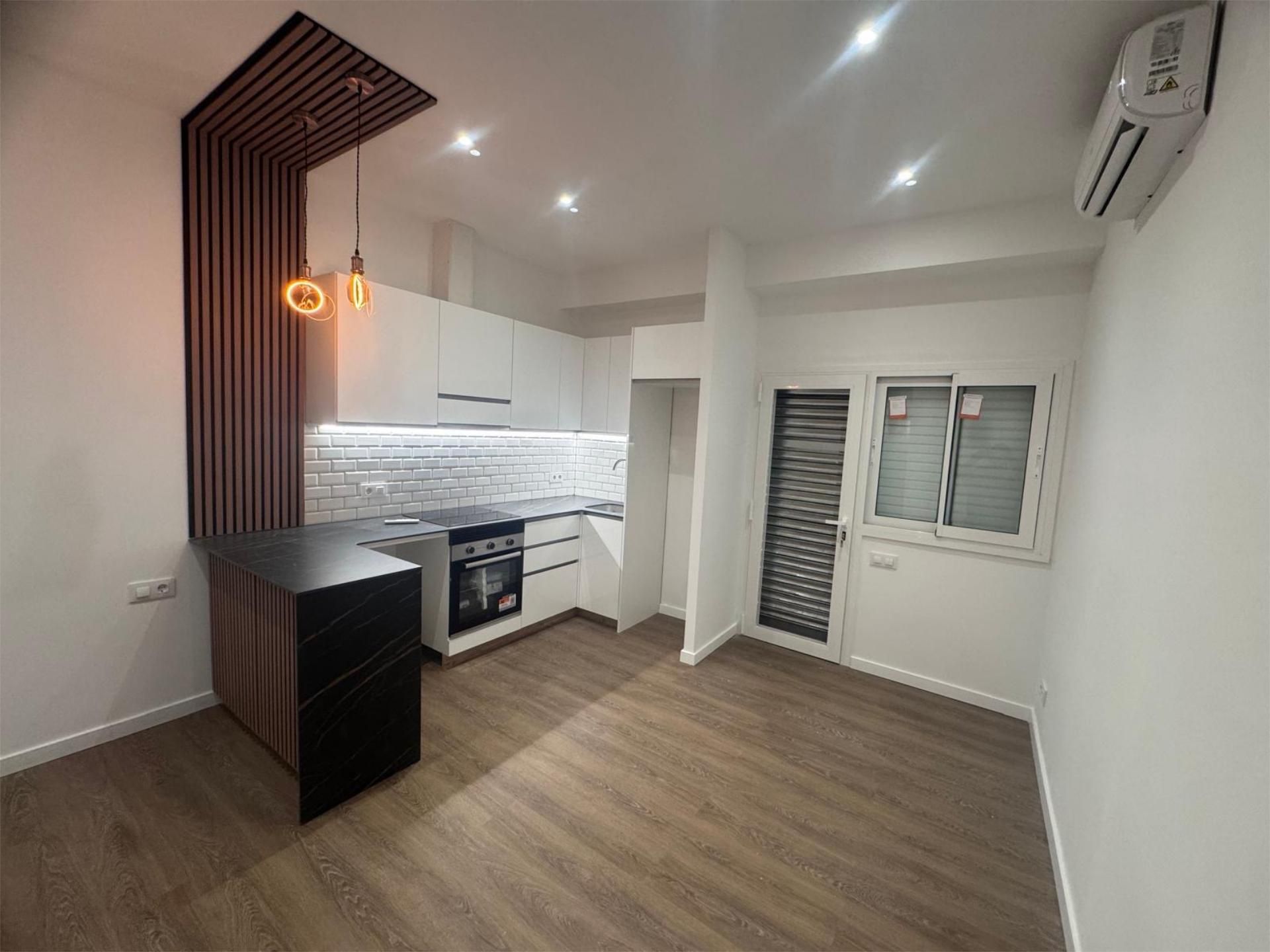 Kitchen of Flat for sale in  Barcelona Capital  with Air Conditioner