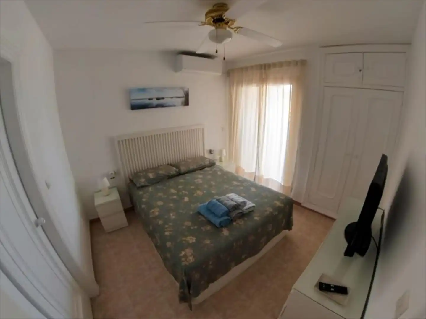 Dormitori de Apartament en venda en Fuengirola amb Aire condicionat, Terrassa i Piscina