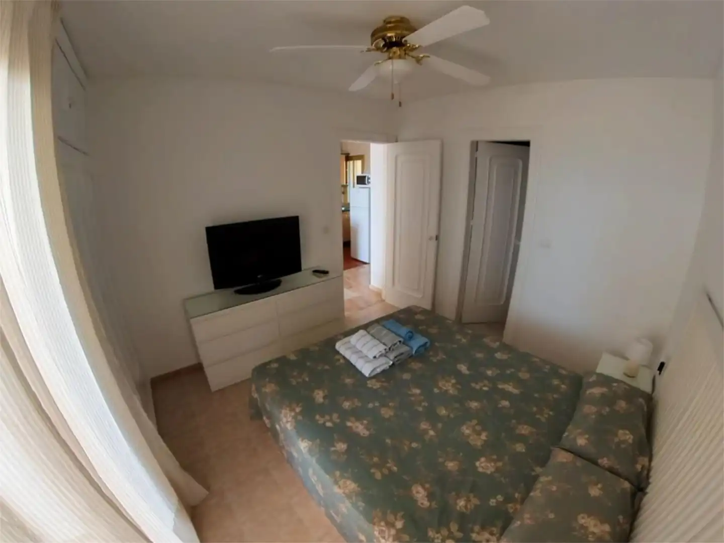 Dormitori de Apartament en venda en Fuengirola amb Aire condicionat, Terrassa i Piscina