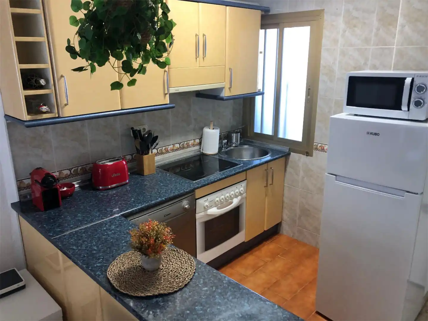 Cuina de Apartament en venda en Fuengirola amb Aire condicionat, Terrassa i Piscina