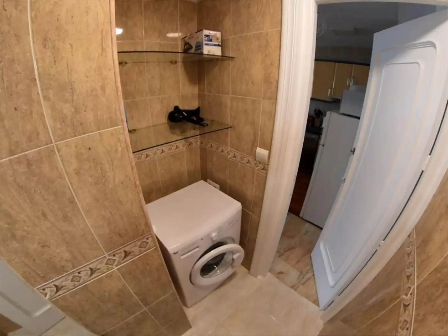 Bany de Apartament en venda en Fuengirola amb Aire condicionat, Terrassa i Piscina