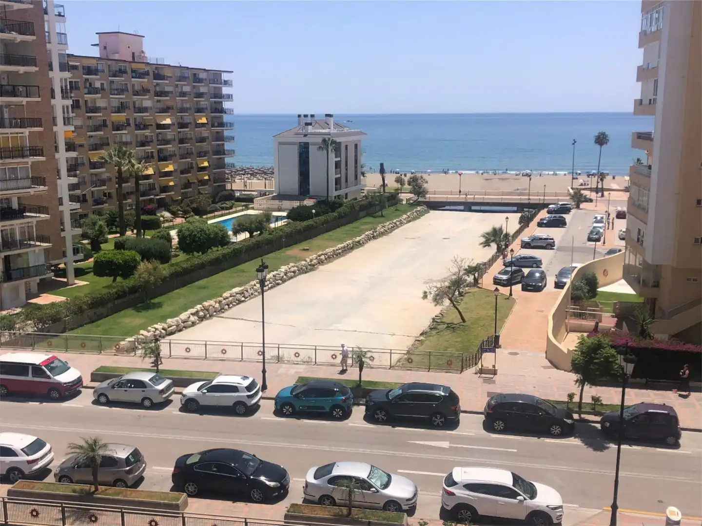 Aparcament de Apartament en venda en Fuengirola amb Aire condicionat, Terrassa i Piscina