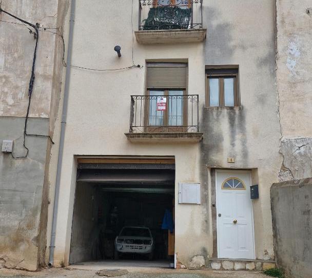 Casa adosada en venda a Calle Piezavecinos, 4, Ribafrecha, La Rioja - imatge 1 Foto 1 de Casa adosada en venda a Calle Piezavecinos, 4, Ribafrecha, La Rioja