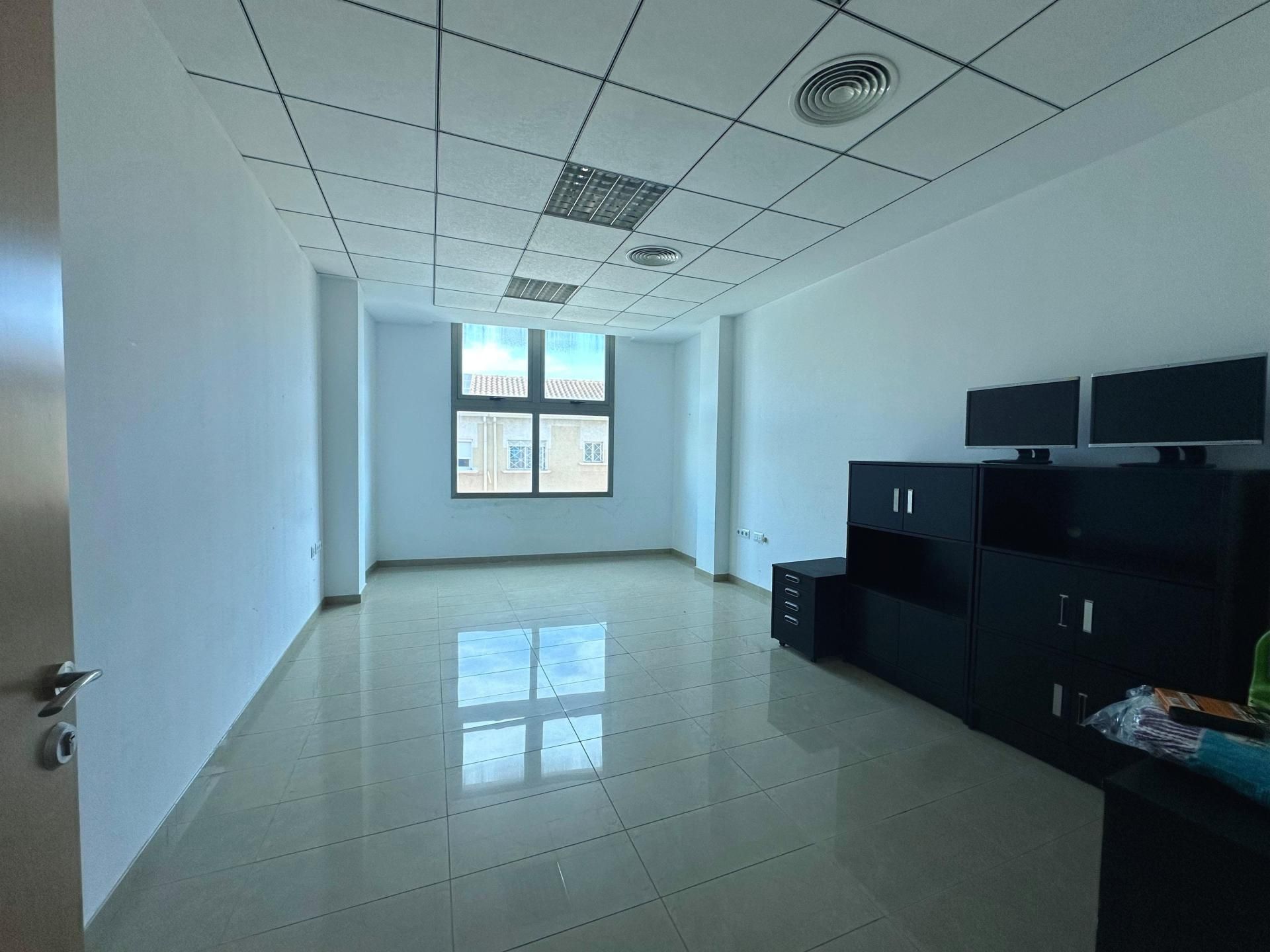 Oficina de lloguer a Calle Patricio Perez, 131, Parque Acuático - Sector 25 Oficina de lloguer en Torrevieja