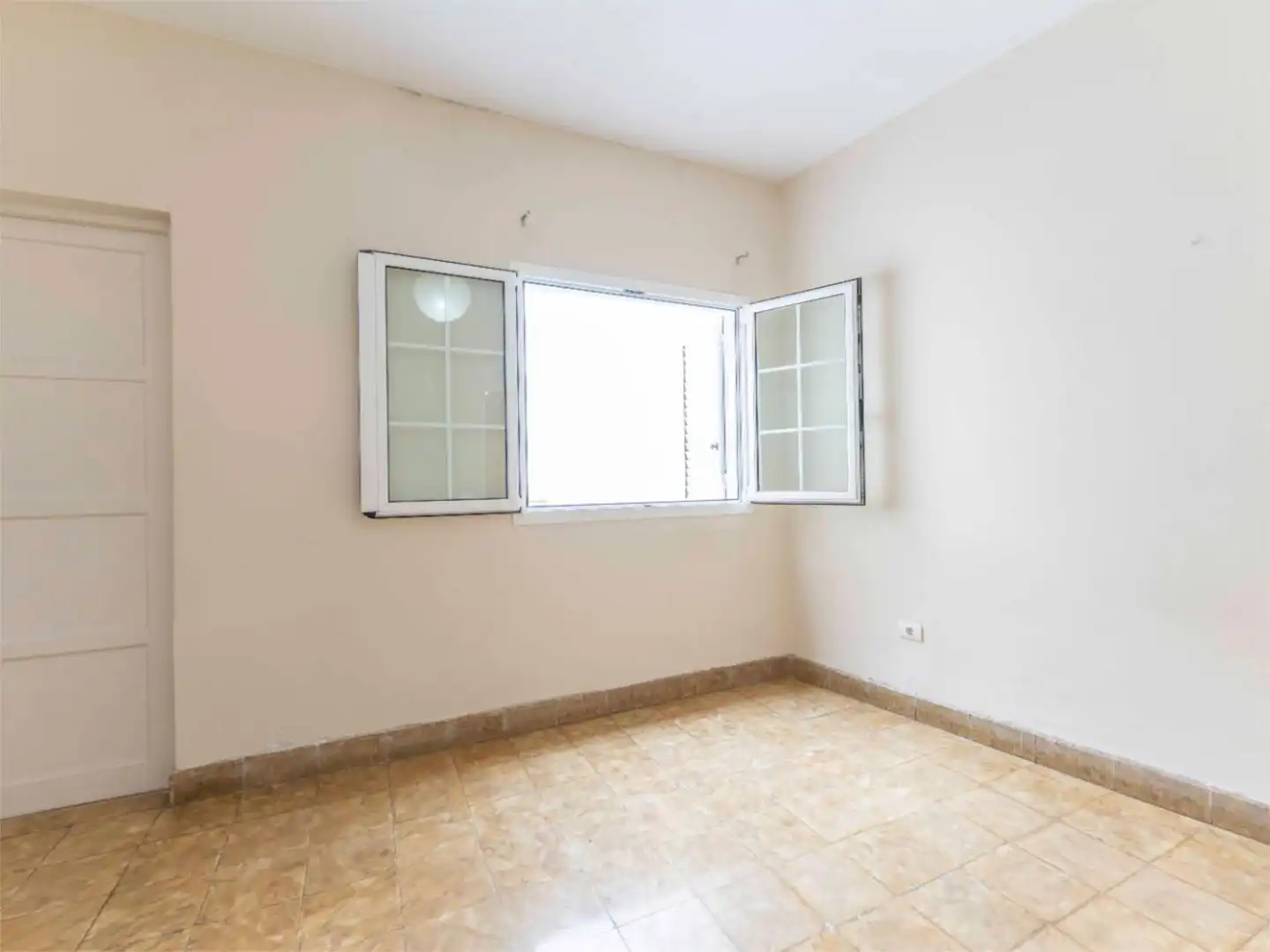 Bedroom of Flat for sale in San Cristóbal de la Laguna  with Terrace, Storage room and Balcony