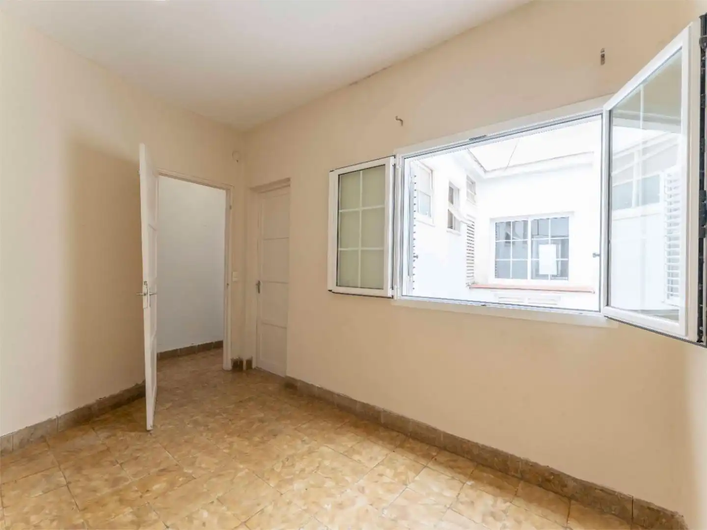 Bedroom of Flat for sale in San Cristóbal de la Laguna  with Terrace, Storage room and Balcony