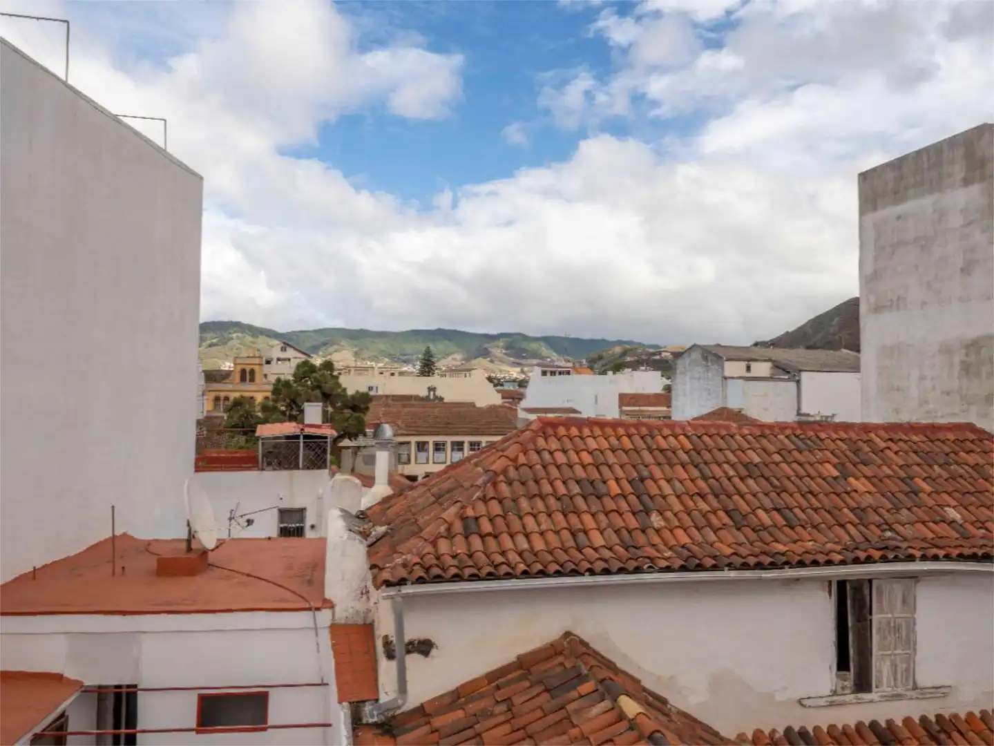 Exterior view of Flat for sale in San Cristóbal de la Laguna  with Terrace, Storage room and Balcony