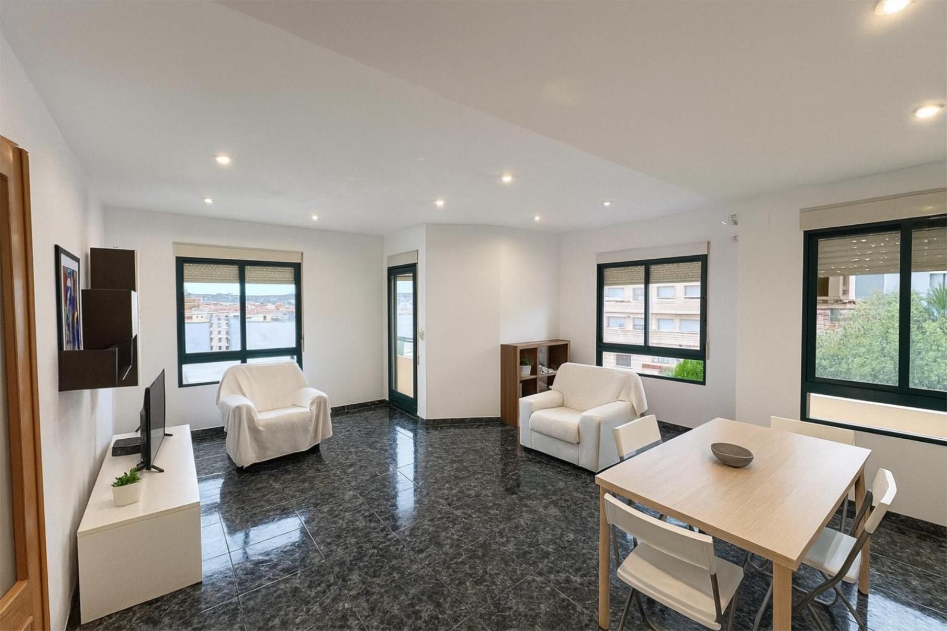 Pis en venda a Plaza Rey Jaime I, 9c, Segorbe Sala d'estar de Pis en venda en Segorbe amb Balcó