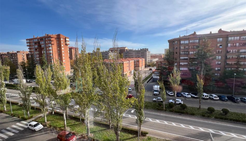 Piso de alquiler en Avenida Castilla, 76, Santo Domingo - La Estación, Burgos - imagen 1 Foto 1 de Piso de alquiler en Avenida Castilla, 76, Santo Domingo - La Estación, Burgos