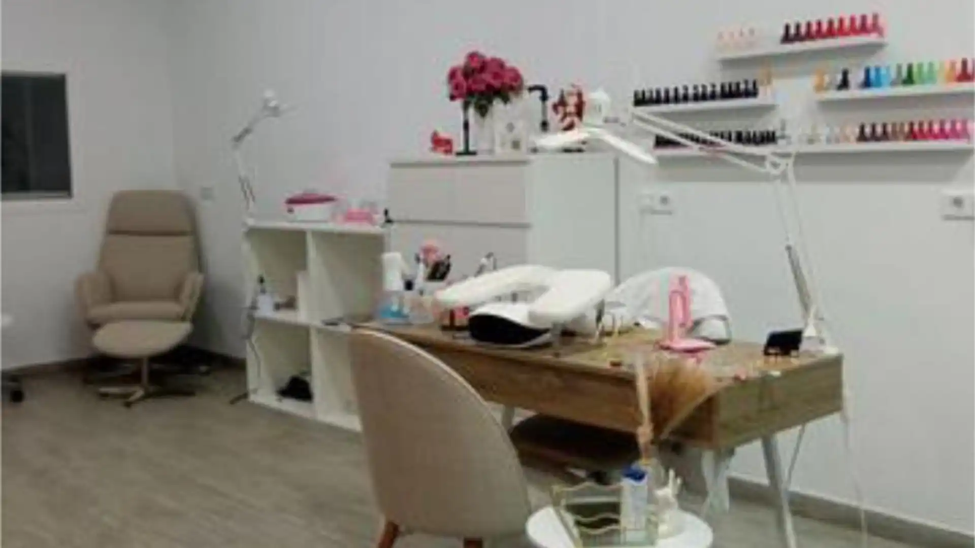 Local de alquiler en Barrio de Patraix Local de alquiler en Valencia Capital con Aire acondicionado