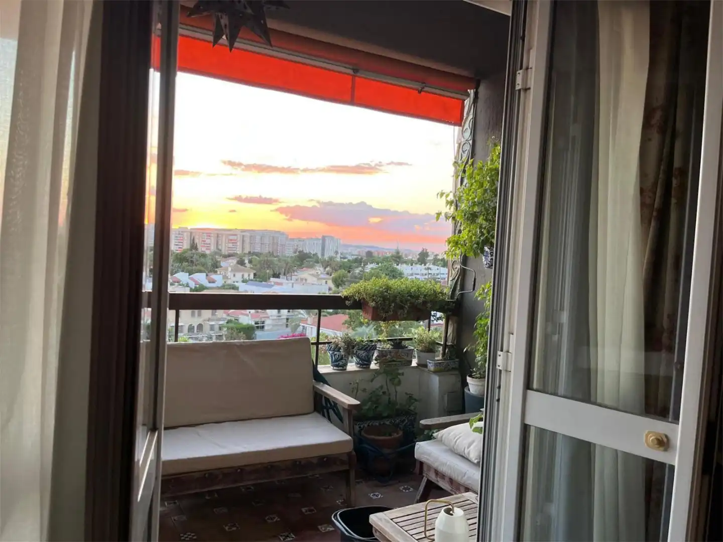Balcony of Flat for sale in Sevilla  with Air Conditioner, Heating and Parquet flooring