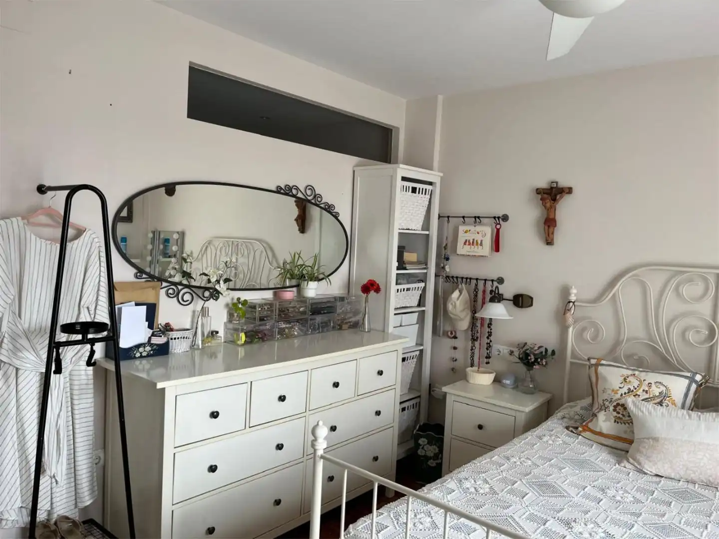 Bedroom of Flat for sale in Sevilla  with Air Conditioner, Heating and Parquet flooring