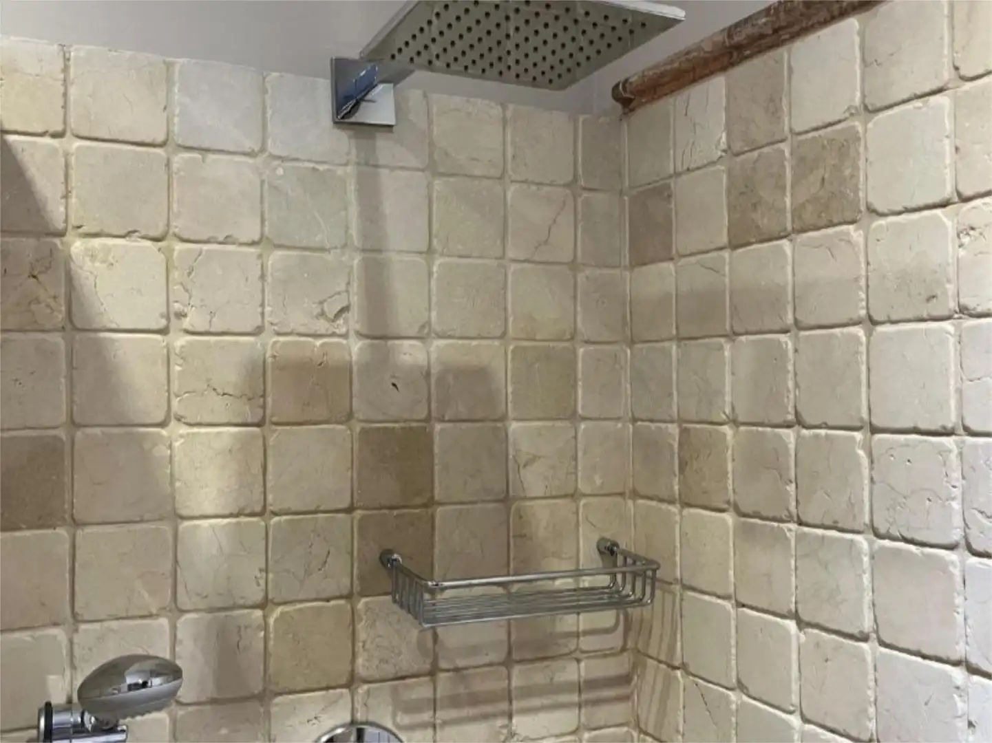 Bathroom of Flat for sale in Sevilla  with Air Conditioner, Heating and Parquet flooring