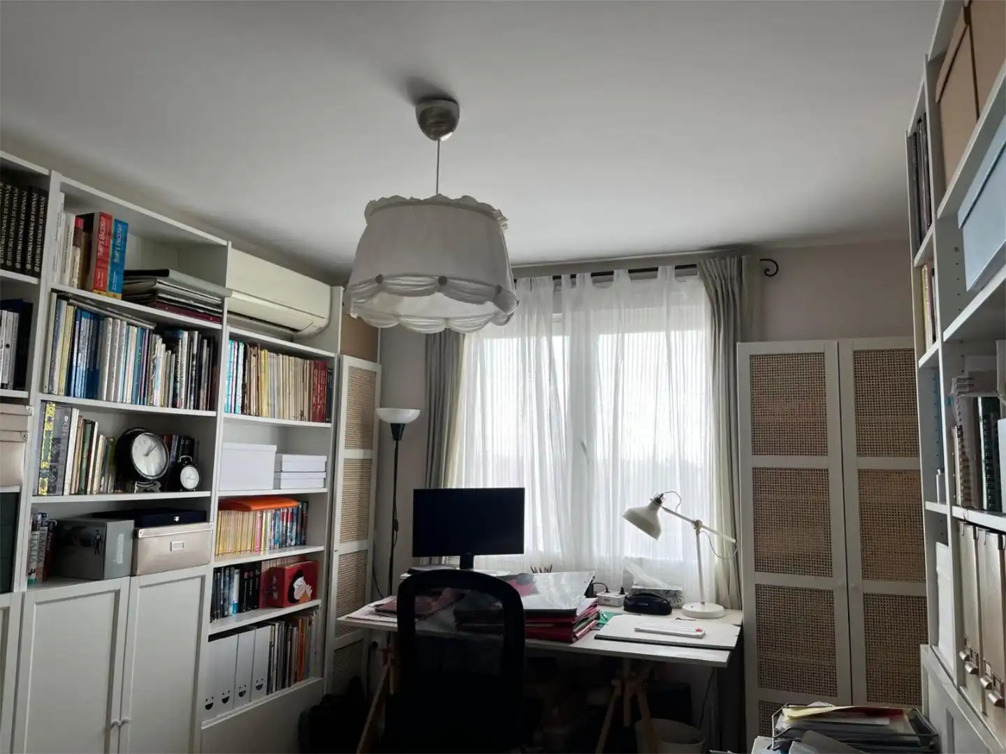 Bedroom of Flat for sale in Sevilla  with Air Conditioner, Heating and Parquet flooring