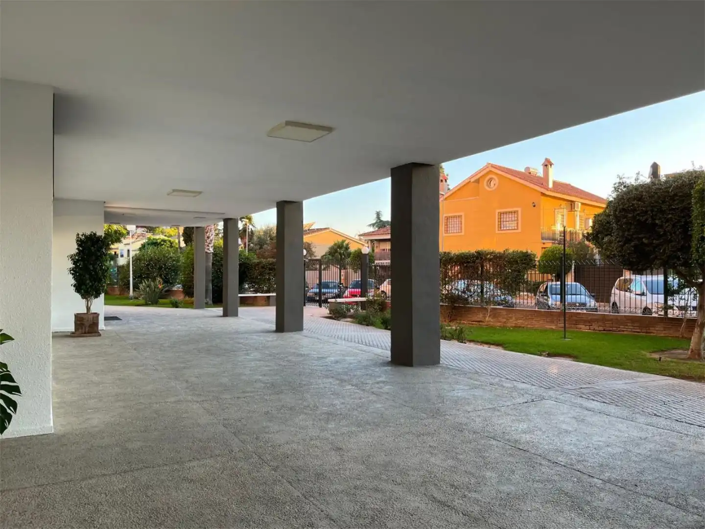 Exterior view of Flat for sale in Sevilla  with Air Conditioner, Heating and Parquet flooring
