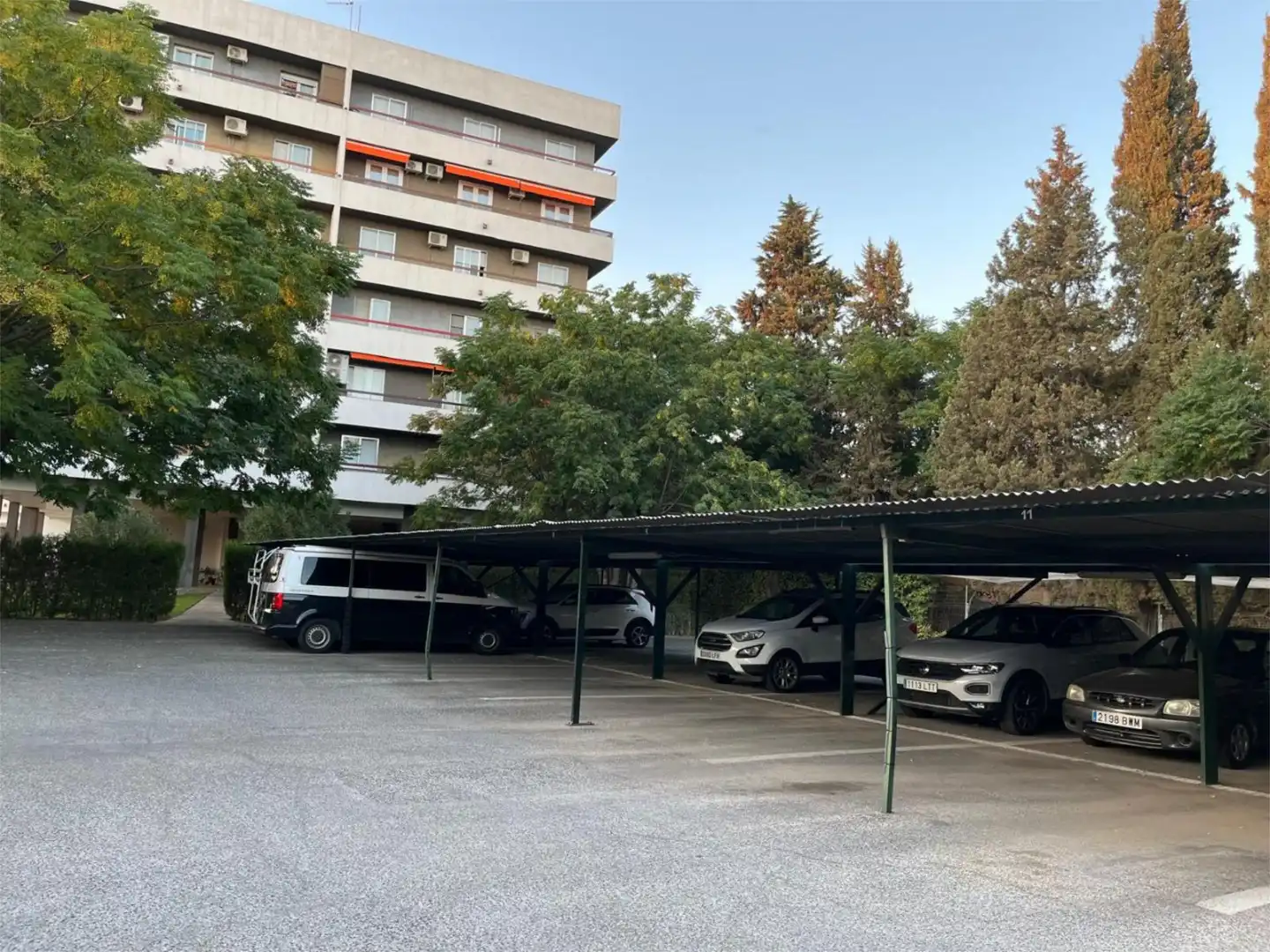 Parking of Flat for sale in Sevilla  with Air Conditioner, Heating and Parquet flooring