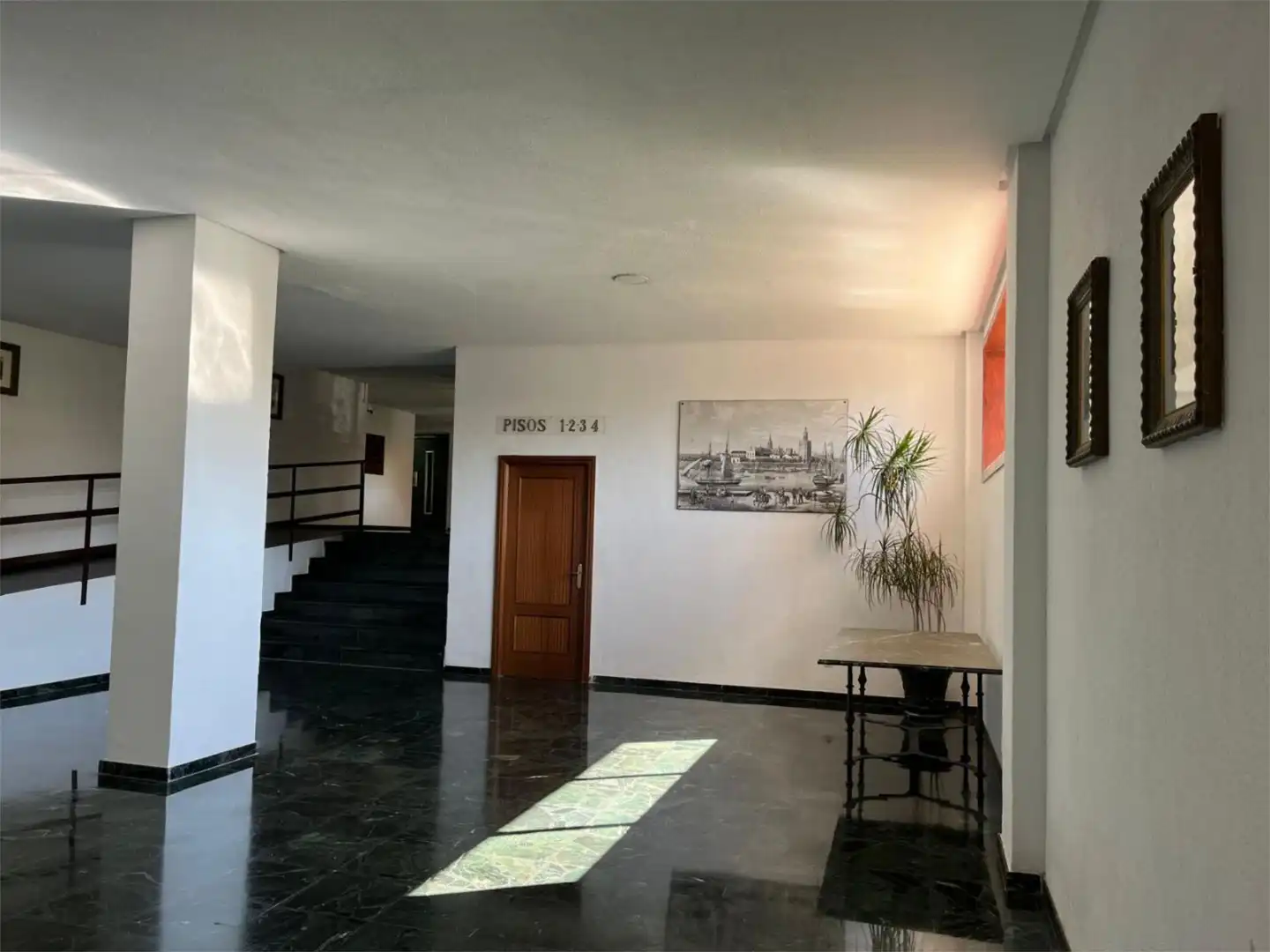 Flat for sale in Sevilla  with Air Conditioner, Heating and Parquet flooring
