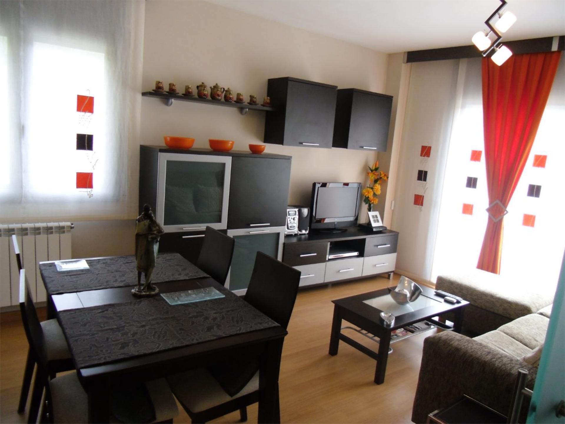 Flat for sale in GIV-5262, 25, Ribes de Freser Living room of Flat for sale in Ribes de Freser with Heating, Parquet flooring and Terrace