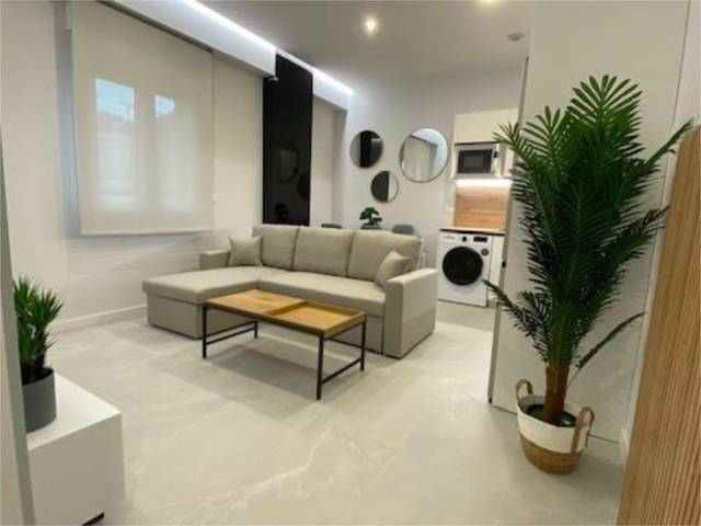 Piso en Alquiler en Pasaje Masso, 2 en Centro