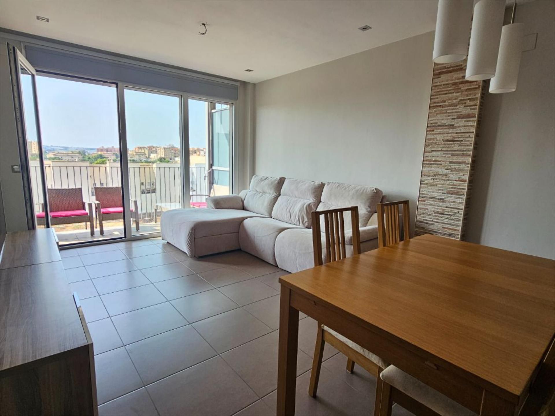 Pis en venda a Carrer del Santíssim Crist de la Fe, 68, Els Molins Sala d'estar de Pis en venda en Paterna amb Terrassa, Aparcament comunitari i Balcó