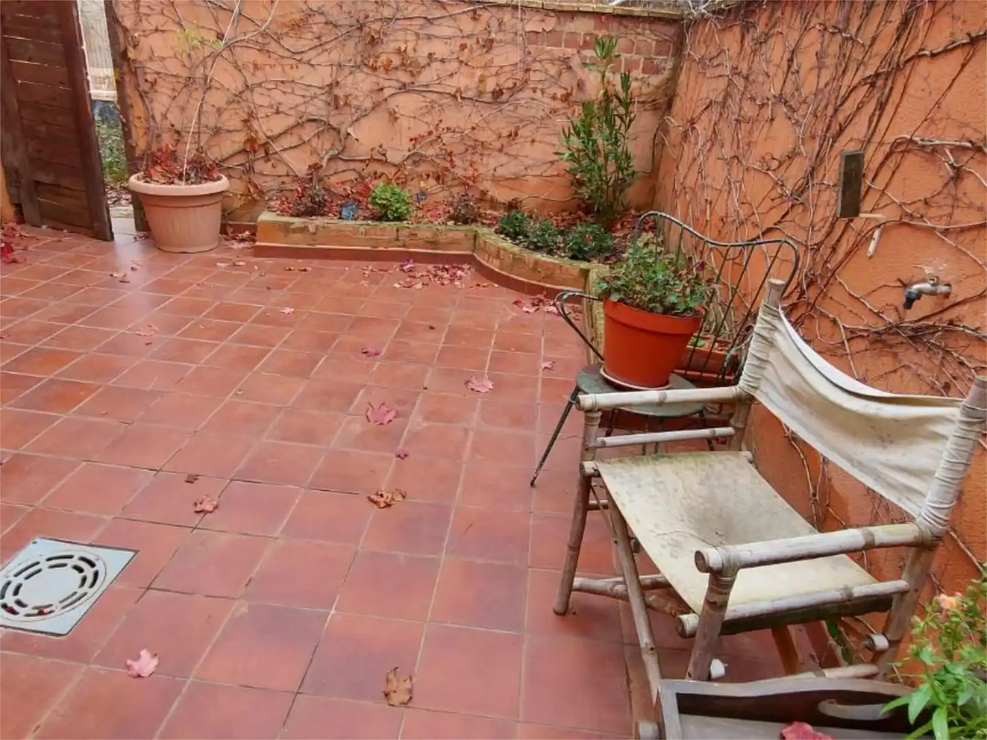 Casa adosada de alquiler en Calle Iglesia, 7, Fresno de Cantespino Terraza de Casa adosada de alquiler en Fresno de Cantespino con Calefacción y Amueblado