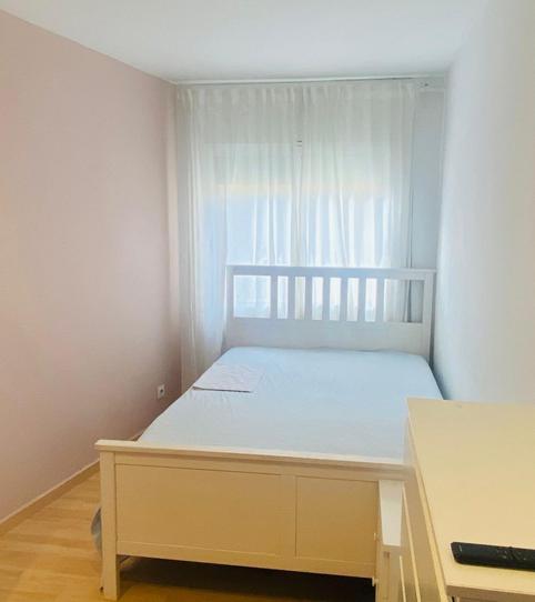 Foto 2 de Estudi per a compartir a Avinguda Miraflores, 23, La Florida, L'Hospitalet de Llobregat