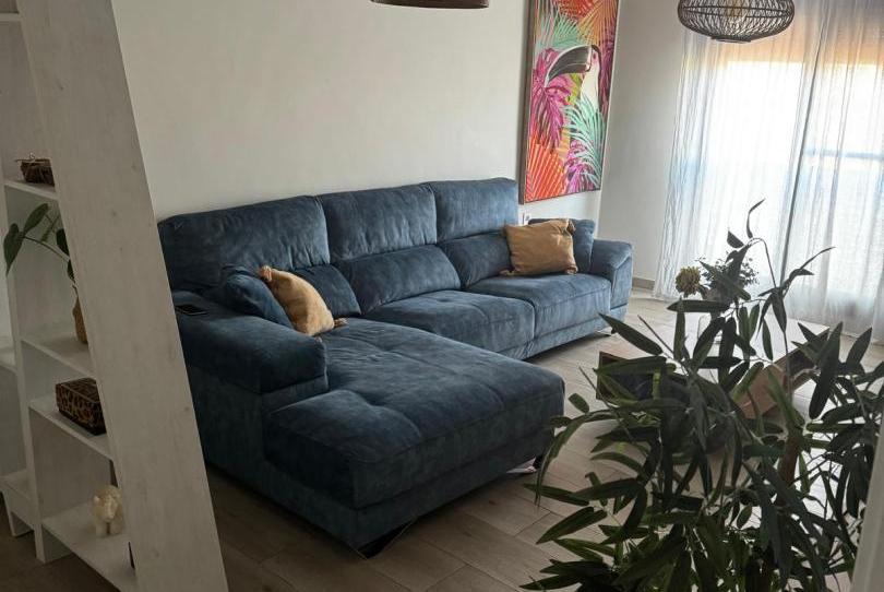 Pis de lloguer a Calle Coronel Cebollino, 17, El Real, Melilla - imatge 1 Foto 1 de Pis de lloguer a Calle Coronel Cebollino, 17, El Real, Melilla