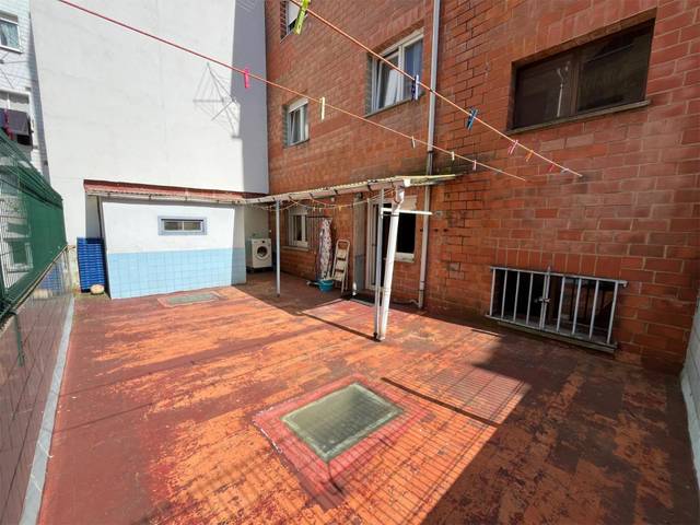 Piso en Alquiler en Calle Alegría, 29 en Ceares