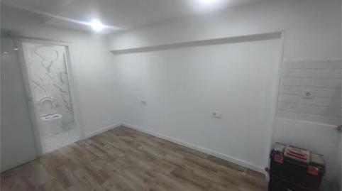 Estudi de lloguer a El Raval, Barcelona - imatge 3 Foto 3 de Estudi de lloguer a El Raval, Barcelona