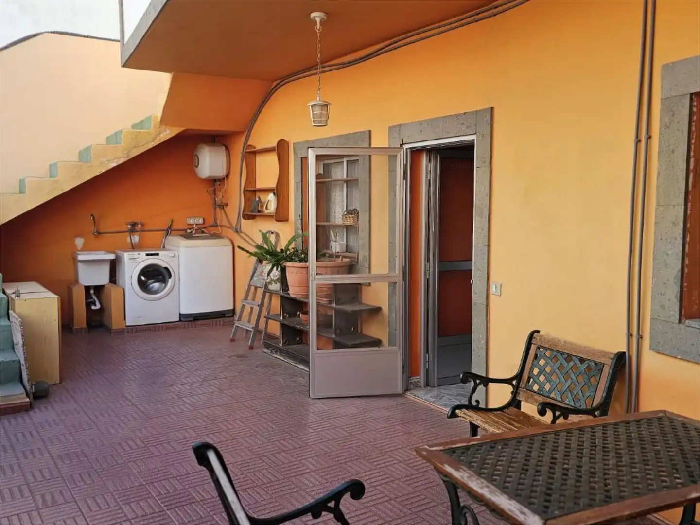 Casa adosada en venda a Calle Dean Rodríguez Bolaños, 34, Sardina Terrassa de Casa adosada en venda en Santa Lucía de Tirajana amb Aire condicionat, Jardí privat i Terrassa