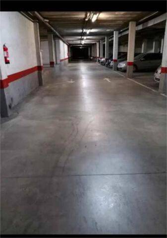 Garaje en Alquiler en Los Cármenes