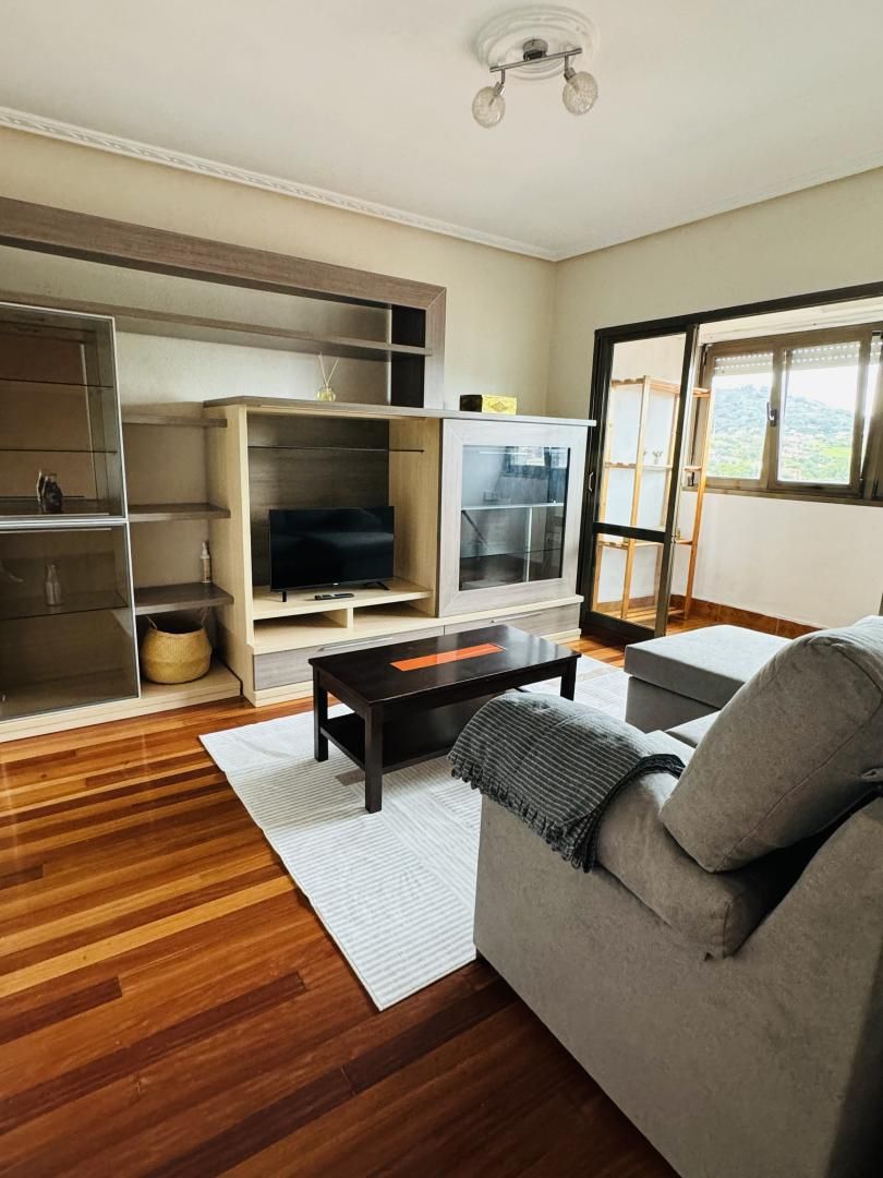 Flat for sale in Antonio Trueba Hiribidea, 28, Muskiz Living room of Flat for sale in Muskiz with Balcony