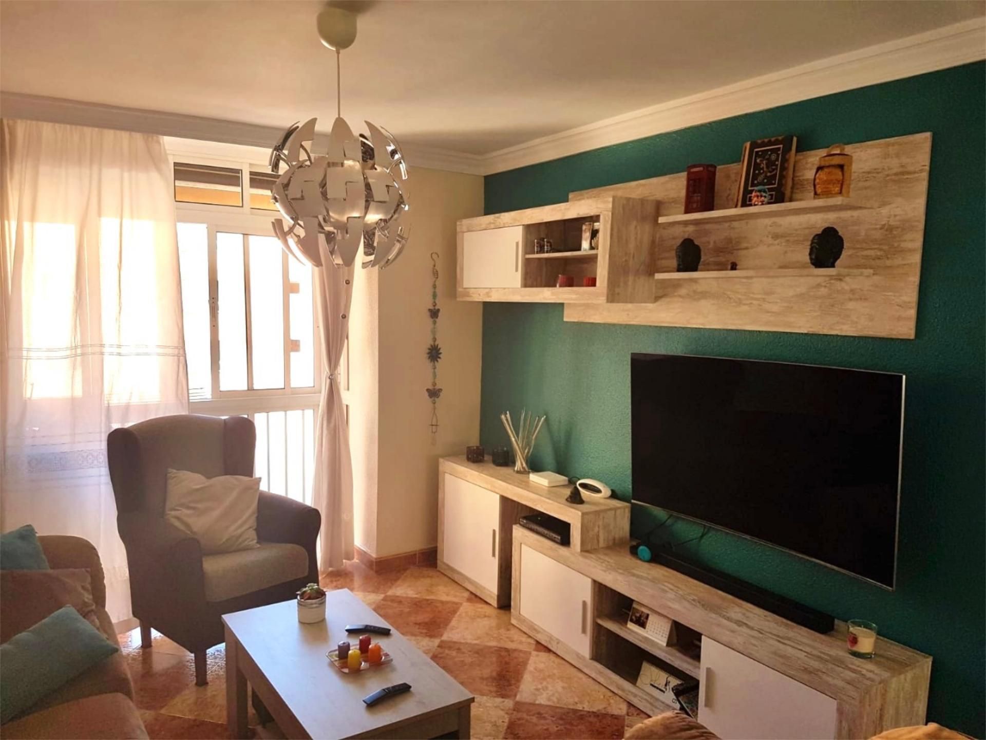 Piso de alquiler en Paseo de los Tilos, 35, La Unión - Cruz de Humilladero - Los Tilos Sala de estar de Piso de alquiler en Málaga Capital con Aire acondicionado, Calefacción y Amueblado