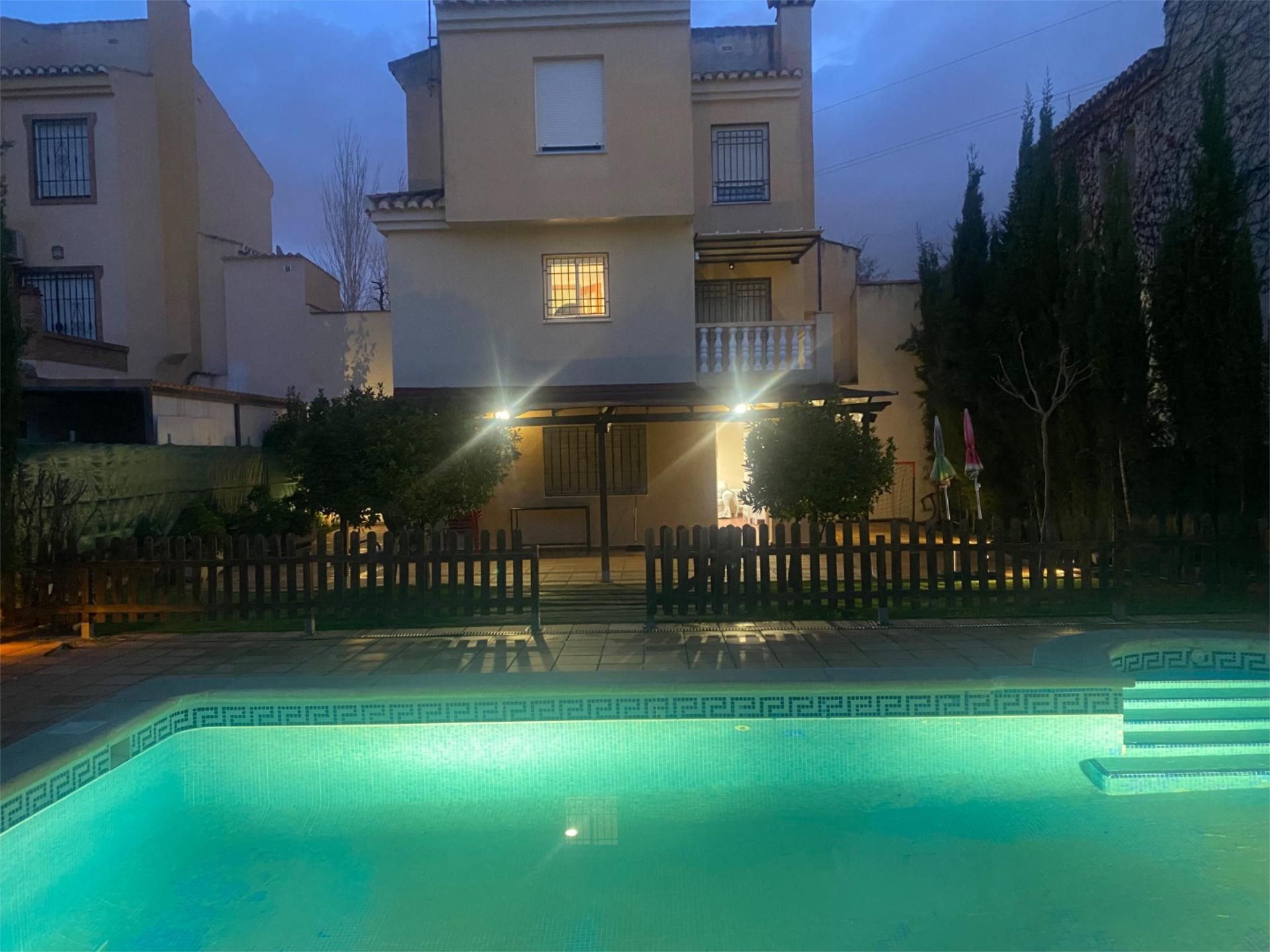 Pis de lloguer a Calle los Ciruelos, 45, Albolote Piscina de Pis de lloguer en Albolote amb Calefacció, Jardí privat i Terrassa