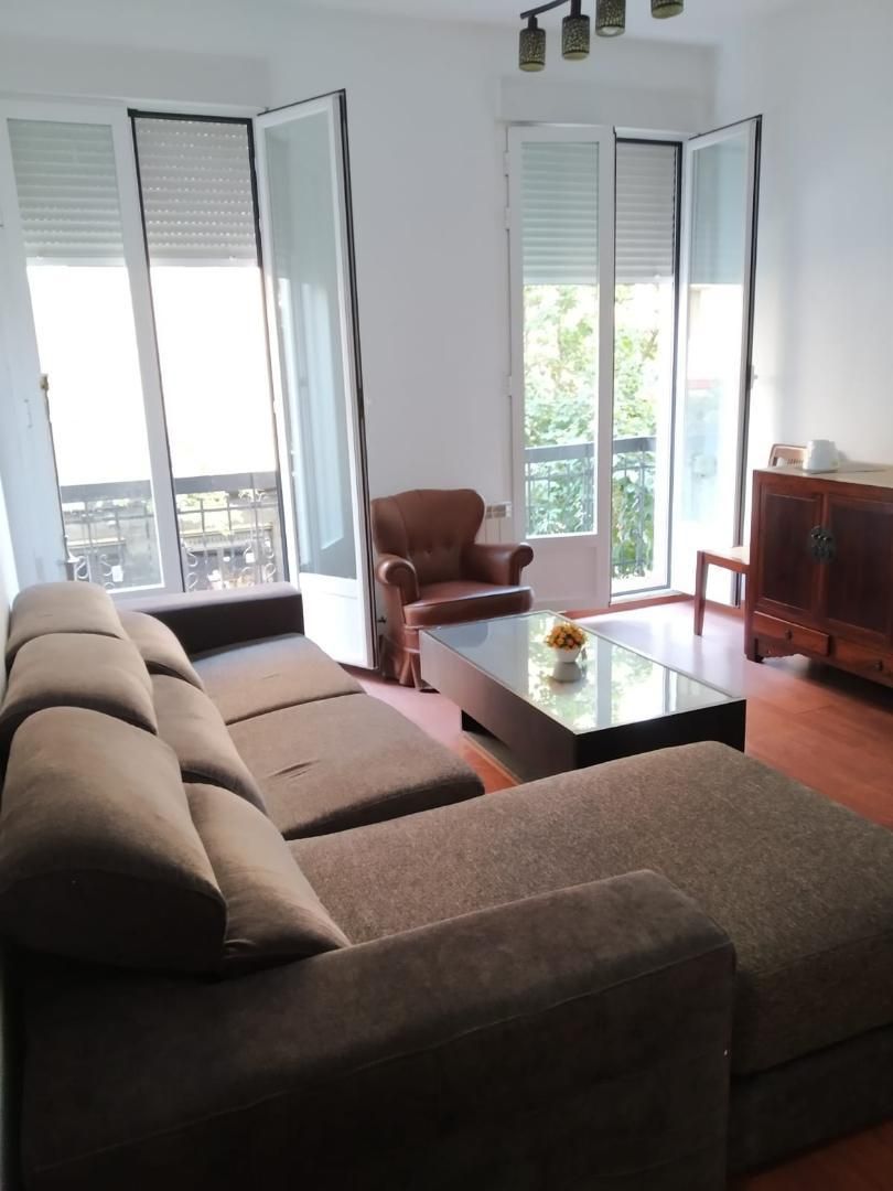 Flat to rent in Glorieta Embajadores, Embajadores - Lavapiés Living room of Flat to rent in Madrid Capital with Heating, Parquet flooring and Furnished