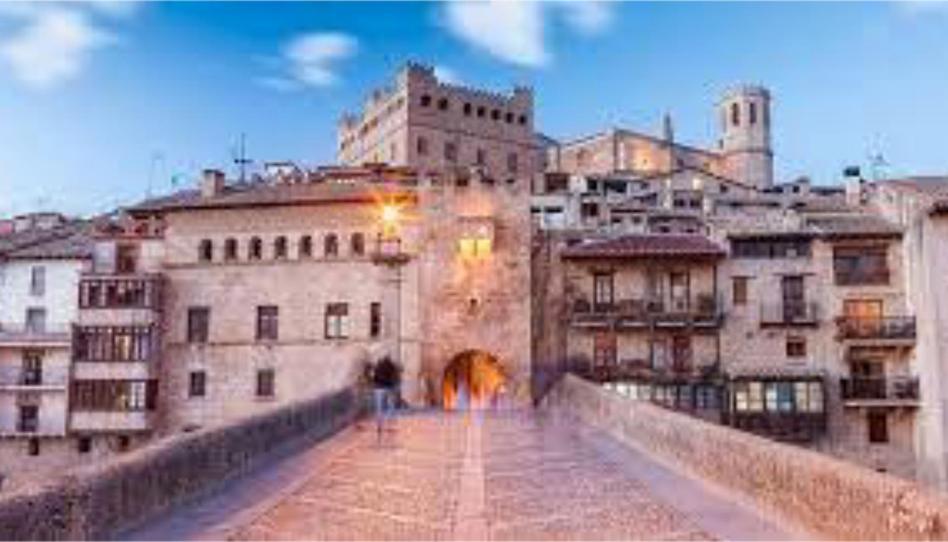 Flat to rent in Valderrobres, Teruel - image 1 Photo 1 of Flat to rent in Valderrobres, Teruel