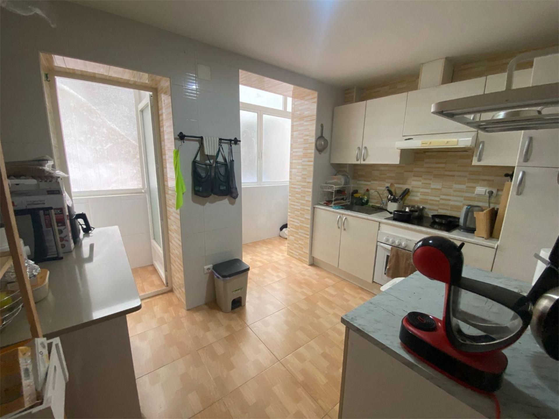 Cuina de Pis de lloguer en Elche / Elx amb Aire condicionat, Moblat i Balcó