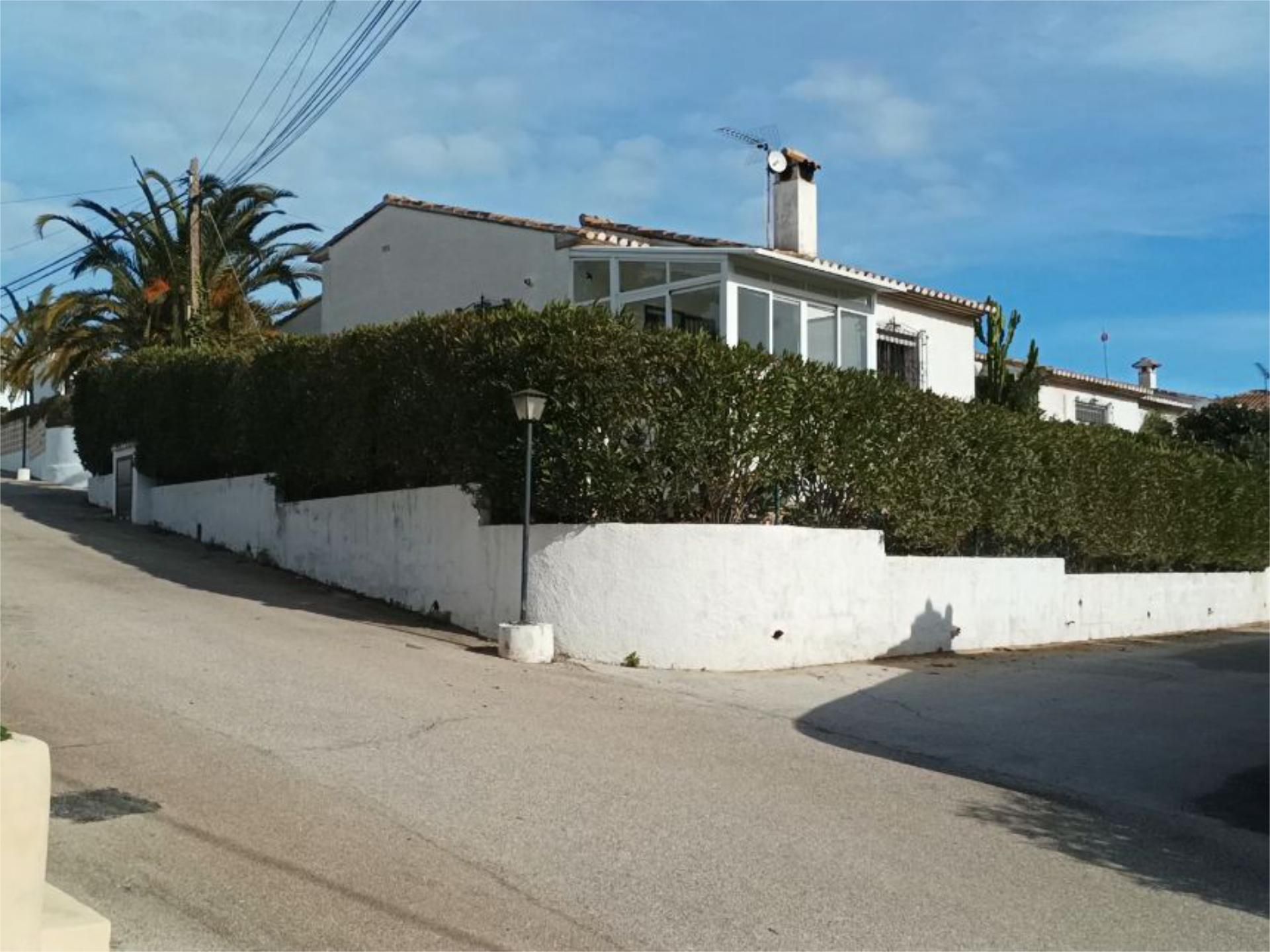 Vista exterior de Pis en venda en Dénia amb Aire condicionat, Terrassa i Piscina