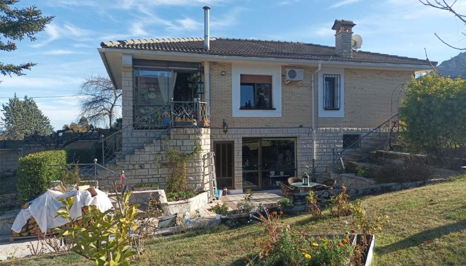 Casa o chalet en venta en Avenida Vizcaya, 16, Ayegui / Aiegi, Navarra - imagen 1 Foto 1 de Casa o chalet en venta en Avenida Vizcaya, 16, Ayegui / Aiegi, Navarra